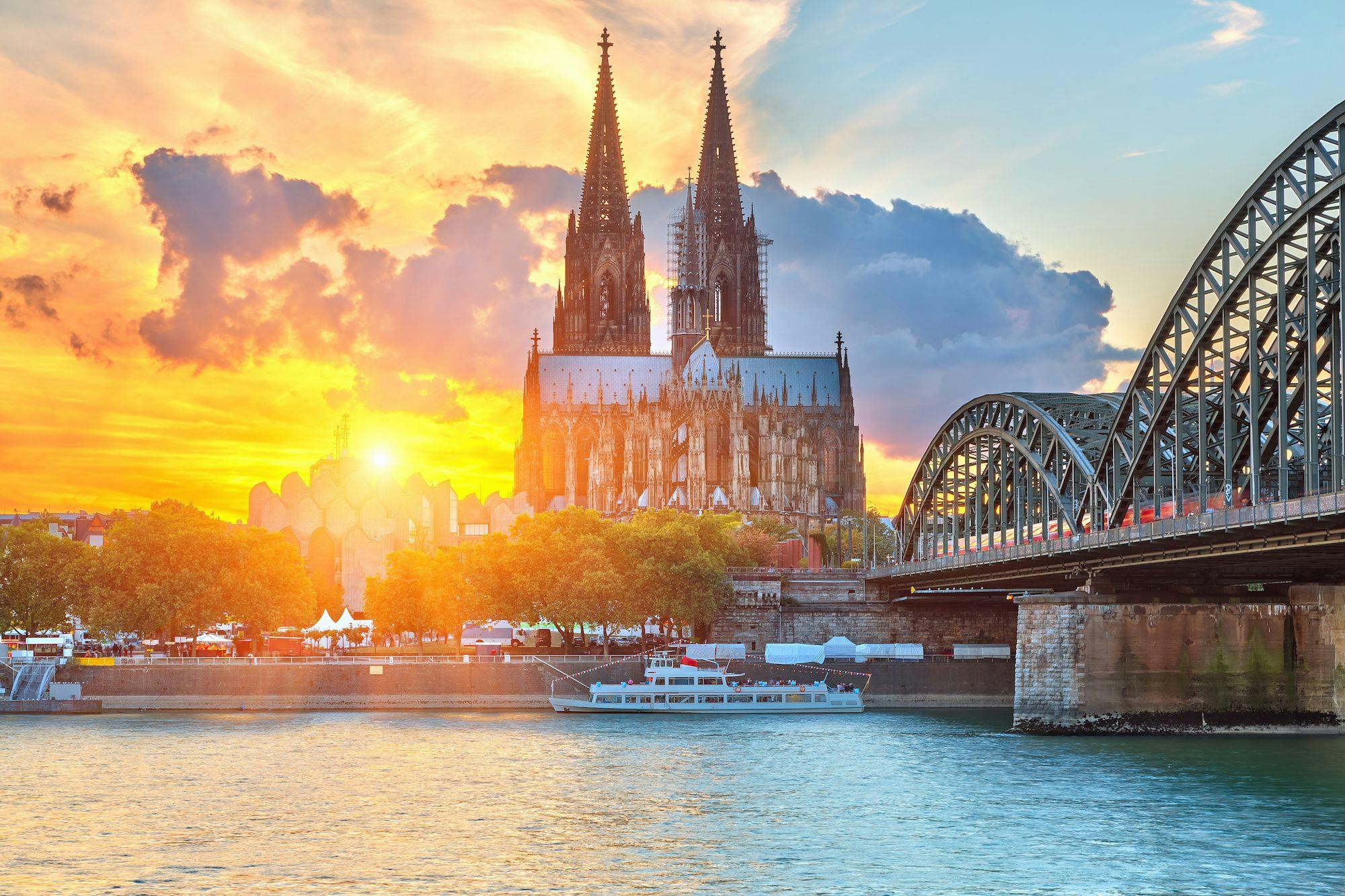 DISCOVER ALL ACTIVITIES IN COLOGNE